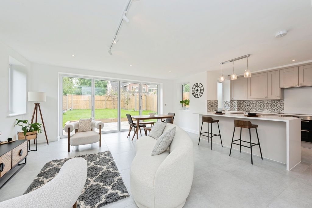 Property photo 1 of 26 Pbox-Img.Jpg