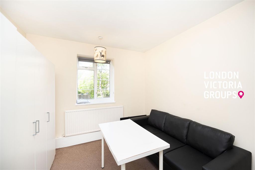 Property photo 2 of 18 1-9168.Jpg