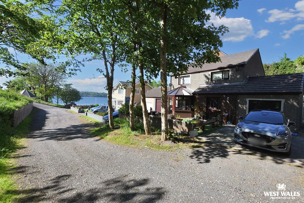Property photo 1 of 25 23_Blurred.Jpg