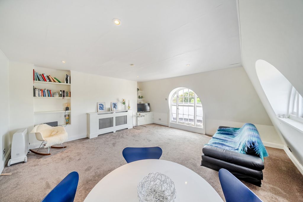 Property photo 3 of 21 1515748-13-1A07B3...