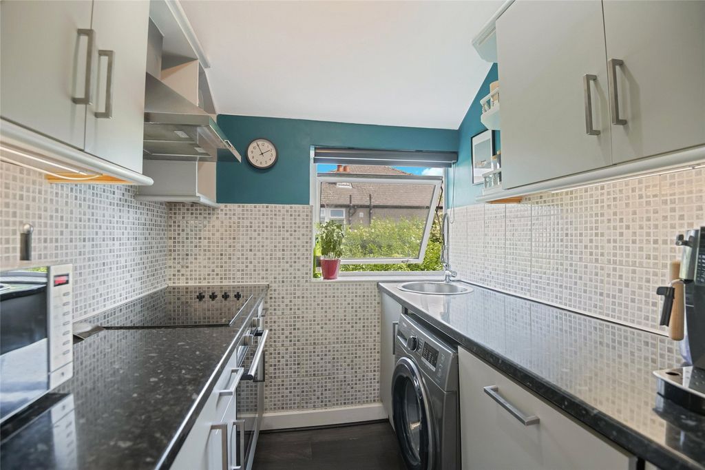 Property photo 2 of 18 Picture No. 07