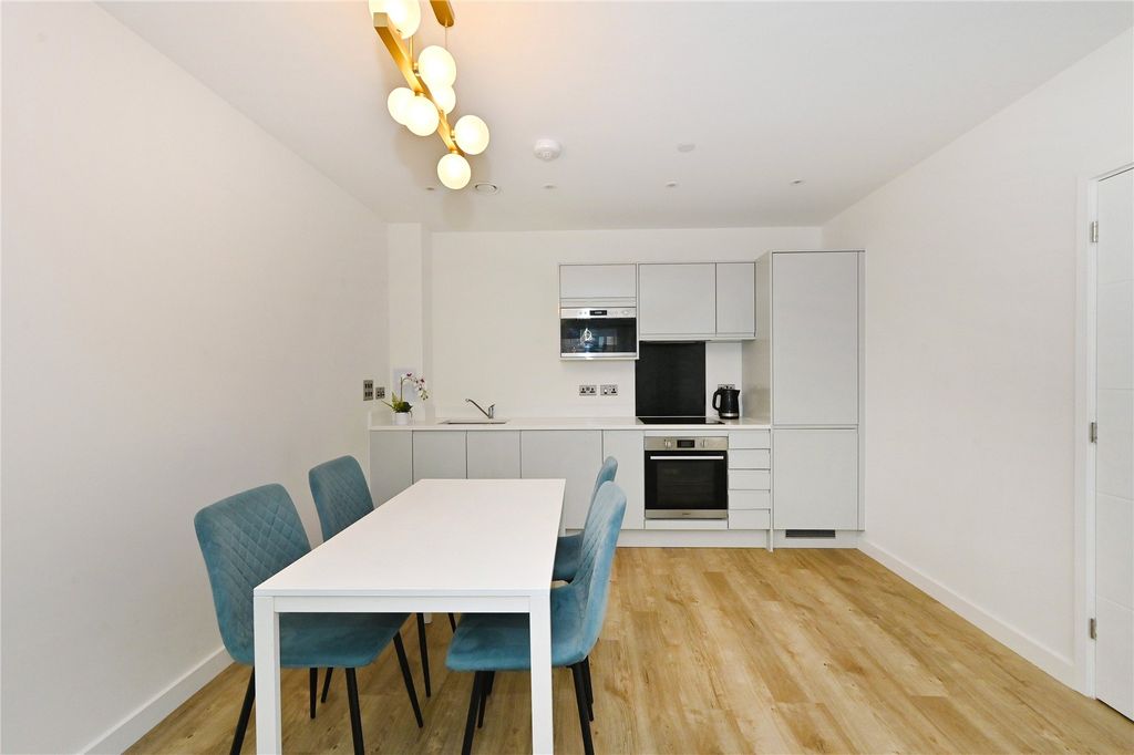 Property photo 2 of 16 Picture No. 05