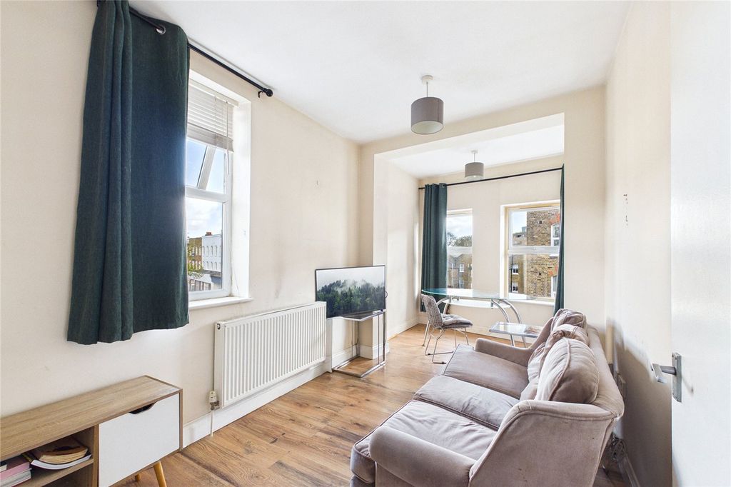 Property photo 2 of 9 Picture No. 05