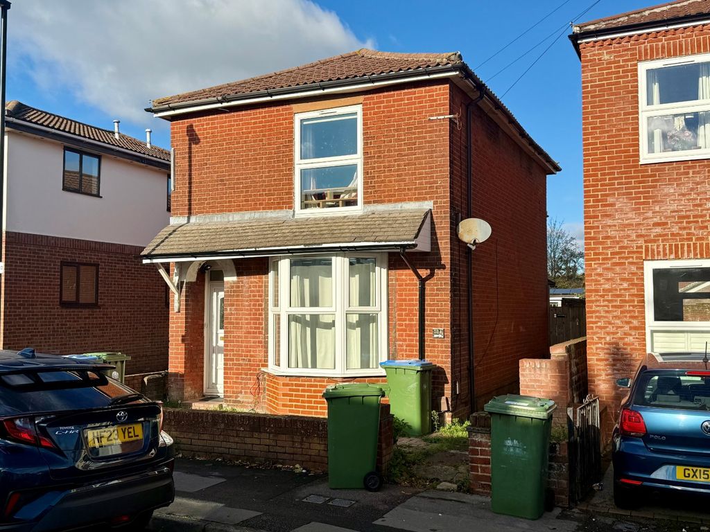 Property photo 1 of 12 Picture No. 27