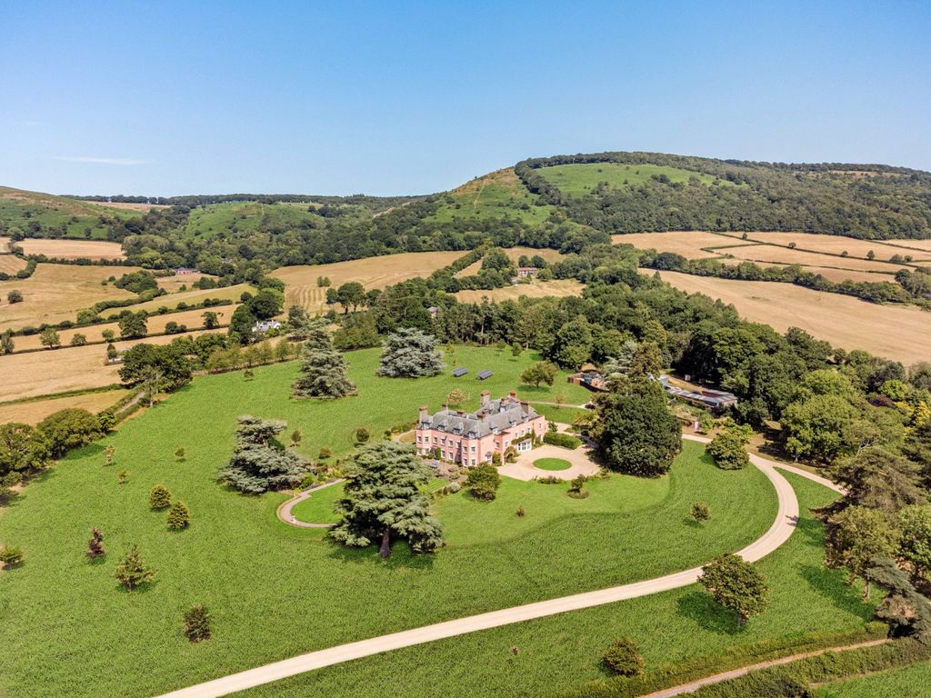 Property photo 2 of 23 Picture No. 02