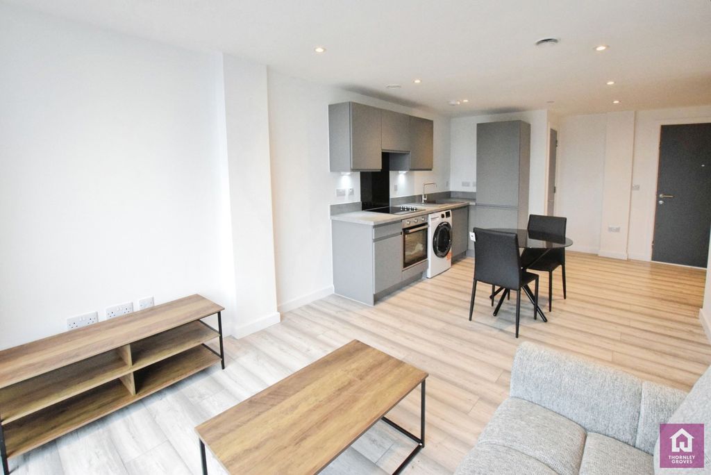 Property photo 2 of 15 Pbox-Img.Jpg