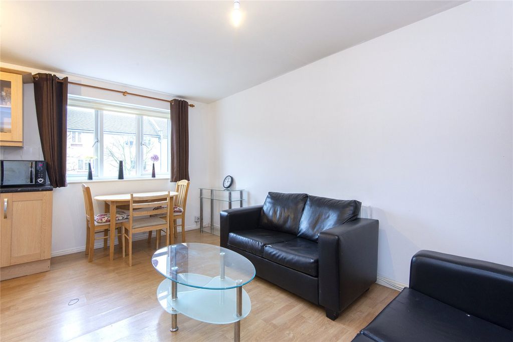 Property photo 2 of 13