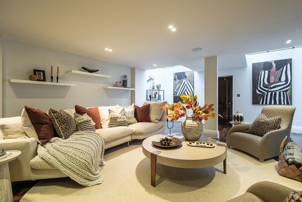 Additional image 17 of 8 bed town house to rentCheyne Walk, London SW3
