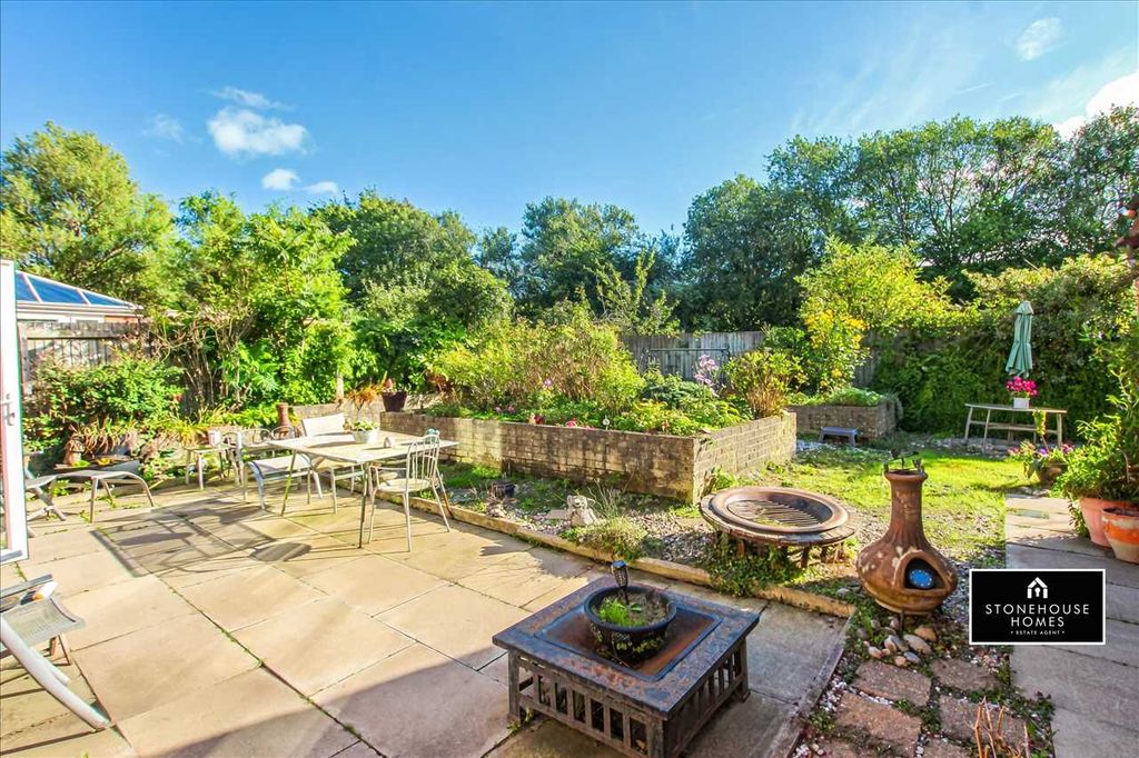 Property photo 2 of 20 Rear Garden