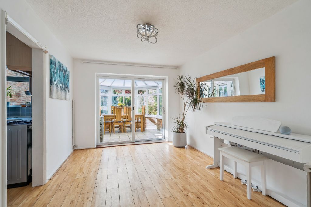 Property photo 3 of 14