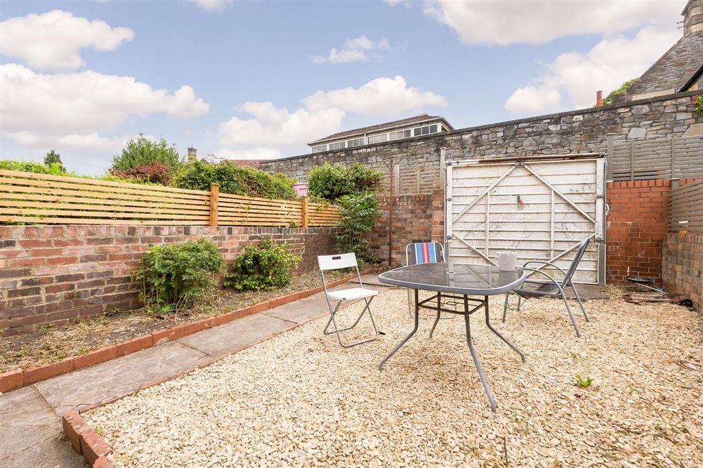 Property photo 3 of 11 76-Sefton-Park-Bs7-9Al-35.Jpg