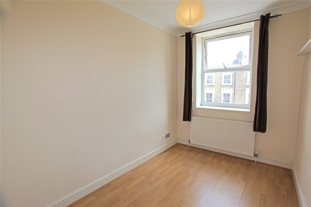 Property photo 2 of 7 Bedroom 2