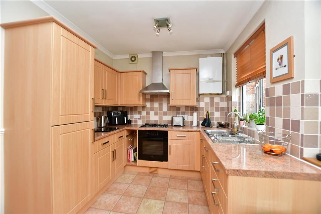 Property photo 1 of 12 Kitchen