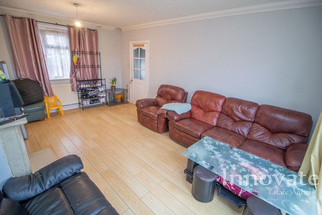 Property photo 2 of 12 Photo 7