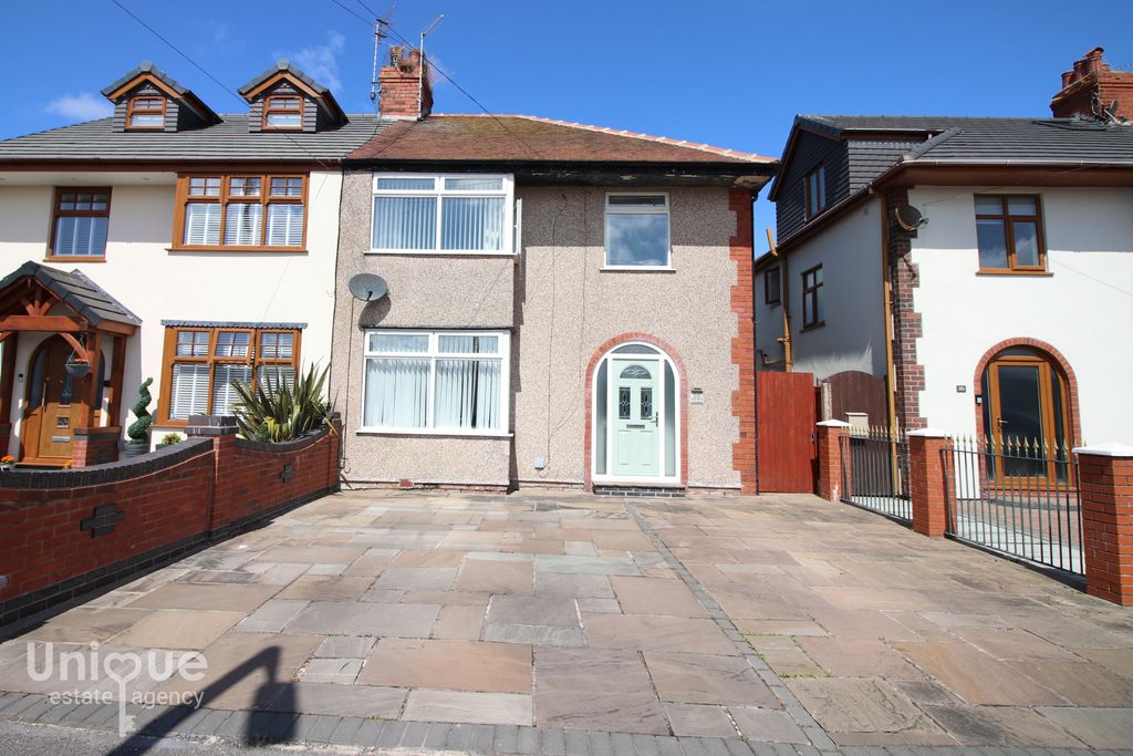 Property photo 1 of 25