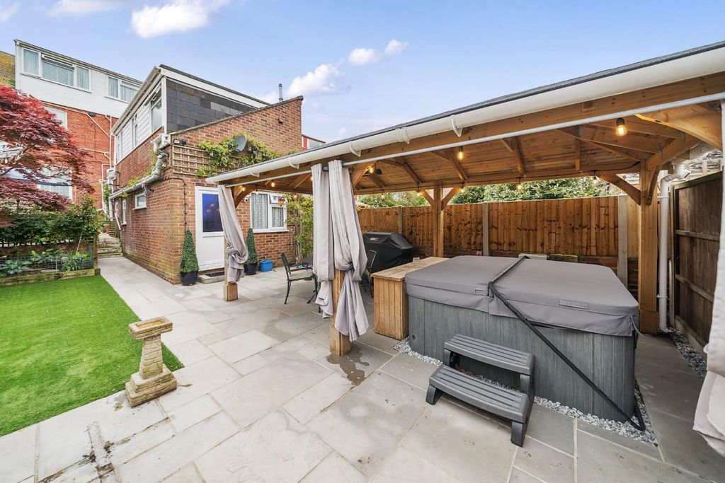 Property photo 3 of 22 1125922 (10).Jpg