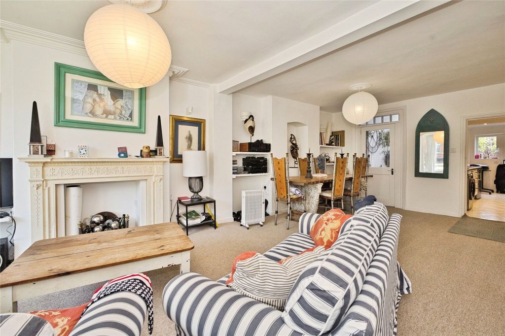 Property photo 2 of 19 Picture No. 13