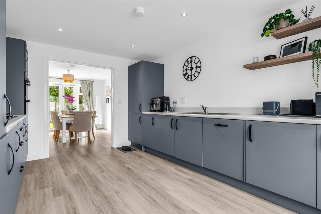 Property photo 3 of 16 Internal-6.Jpg