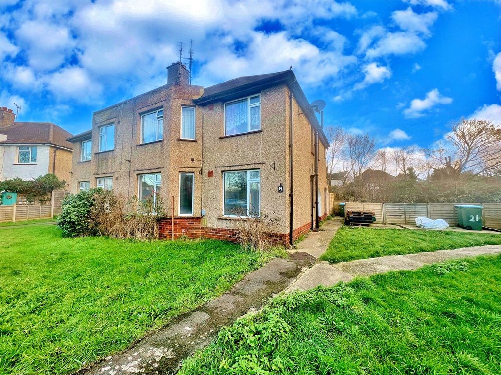 Property photo 1 of 10 Outside