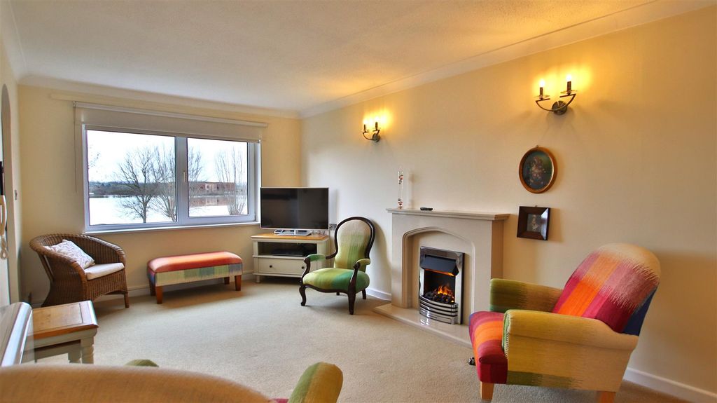 Property photo 2 of 15 Img_1033.Jpg