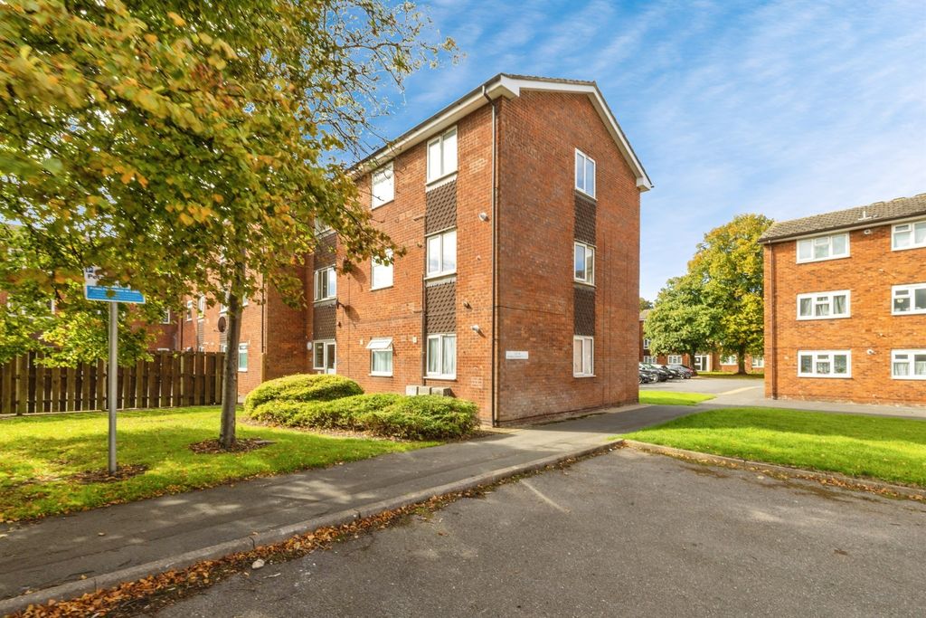 Property photo 1 of 6 Front