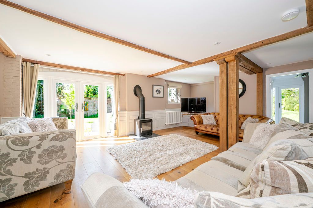 Property photo 3 of 28 Photo 3