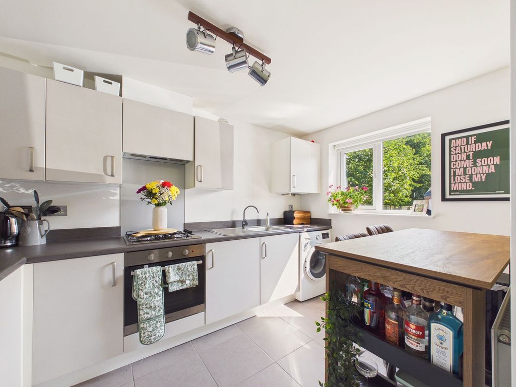 Property photo 3 of 13 Dining Kitchen