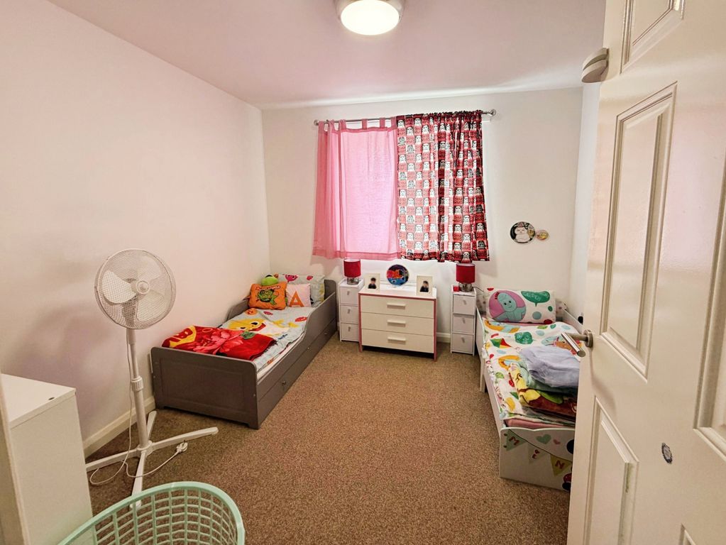 Property photo 3 of 7 Bedroom 2