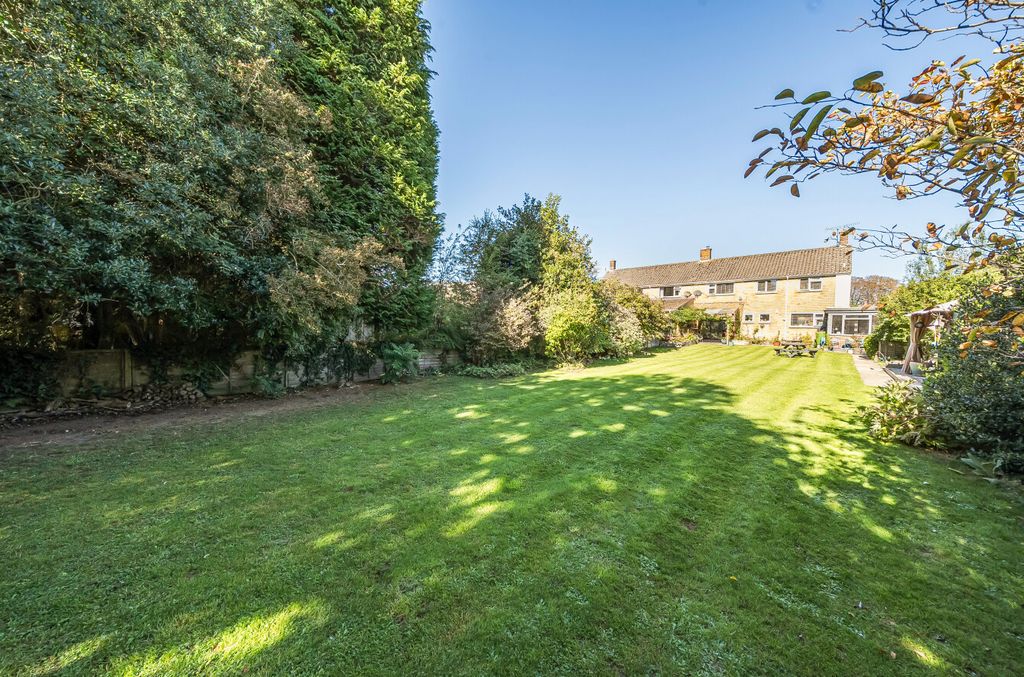 Property photo 3 of 23 1357851-4-68d27Ef...