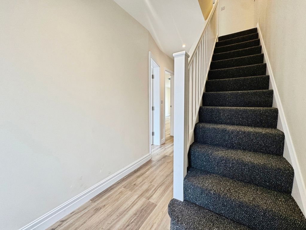 Property photo 2 of 23 Pbox-Img.Jpg