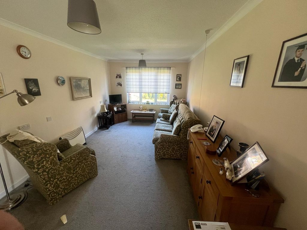 Property photo 3 of 15