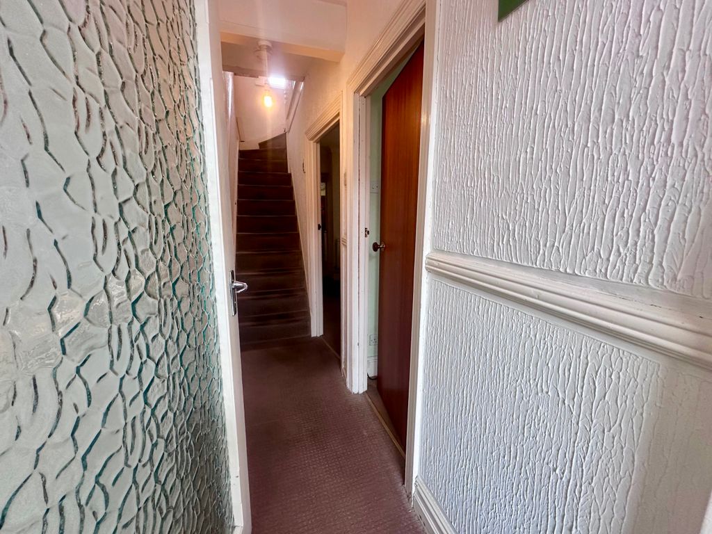 Property photo 3 of 29