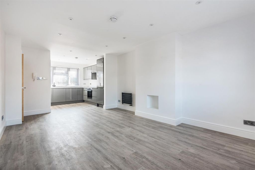 Property photo 1 of 14 710960 (3).Jpg