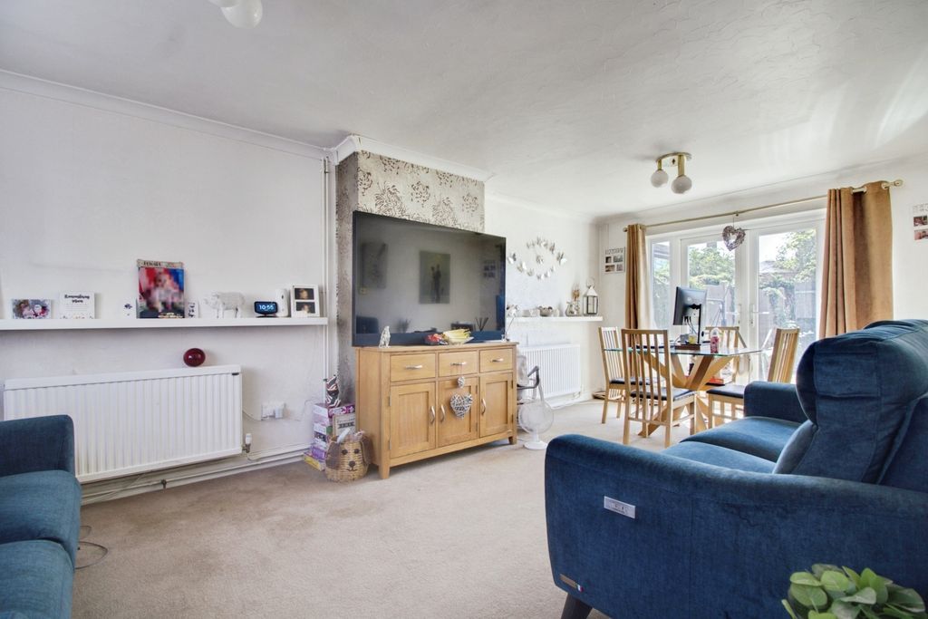 Property photo 2 of 11 Image 2