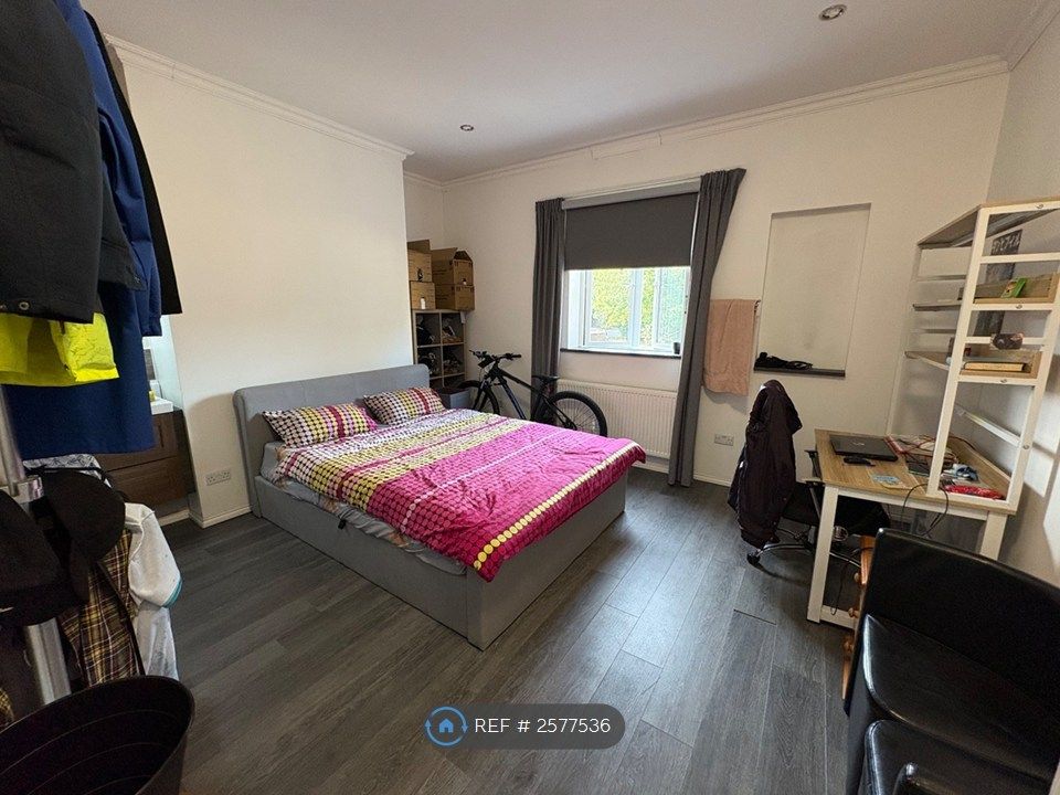 Property photo 1 of 2