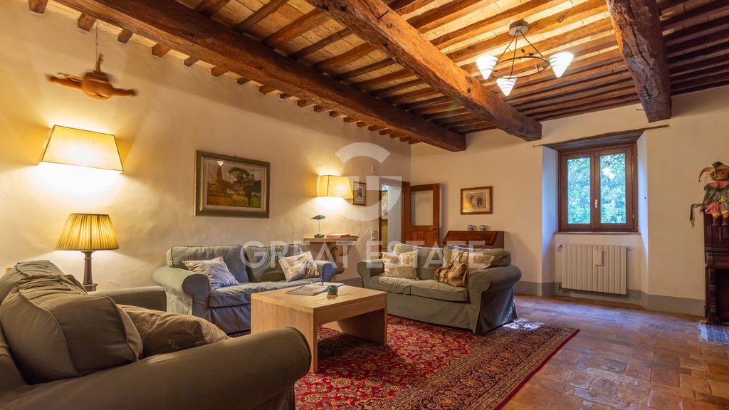 Property photo 2 of 65 Interiors