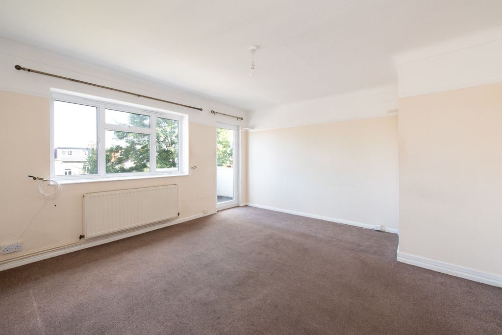 Property photo 2 of 14 4266891