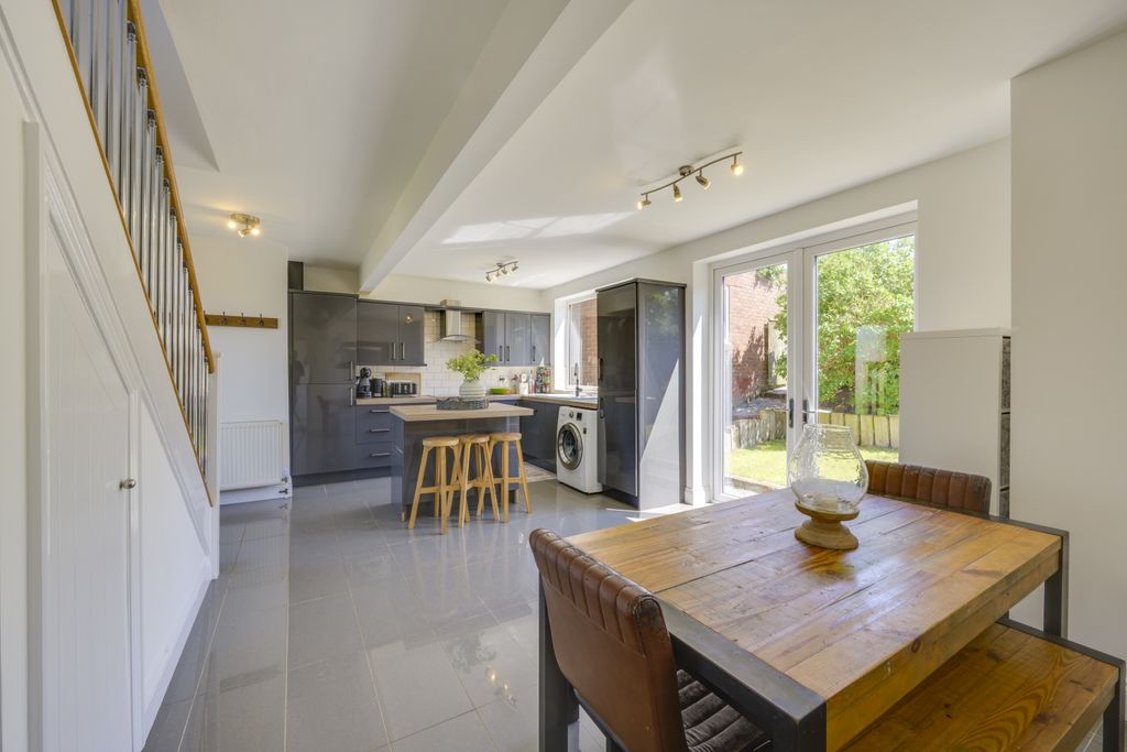 Property photo 3 of 16 Kitchen-Diner 1