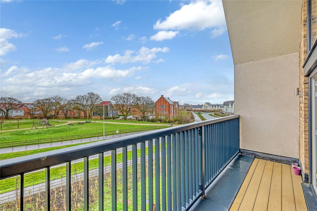 Property photo 2 of 12 Balcony