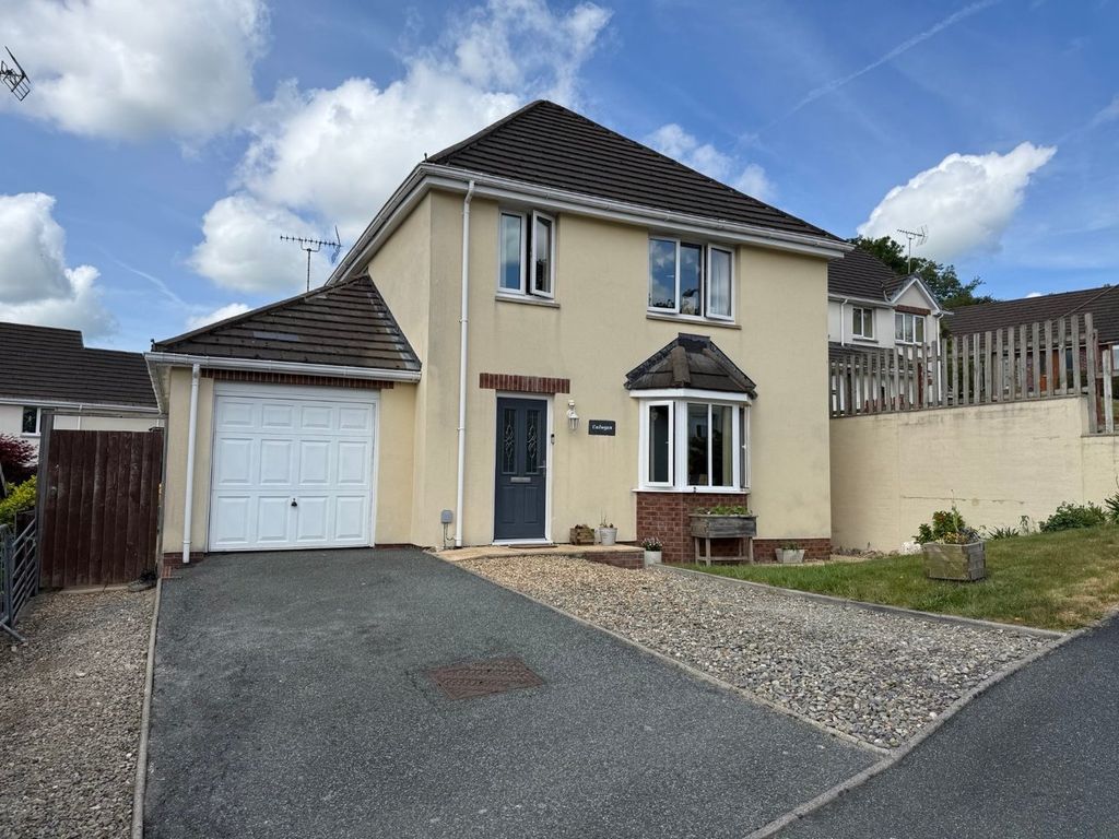 Property photo 1 of 37