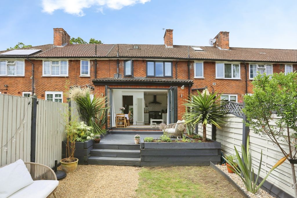 Property photo 3 of 22 Pbox-Img.Jpg