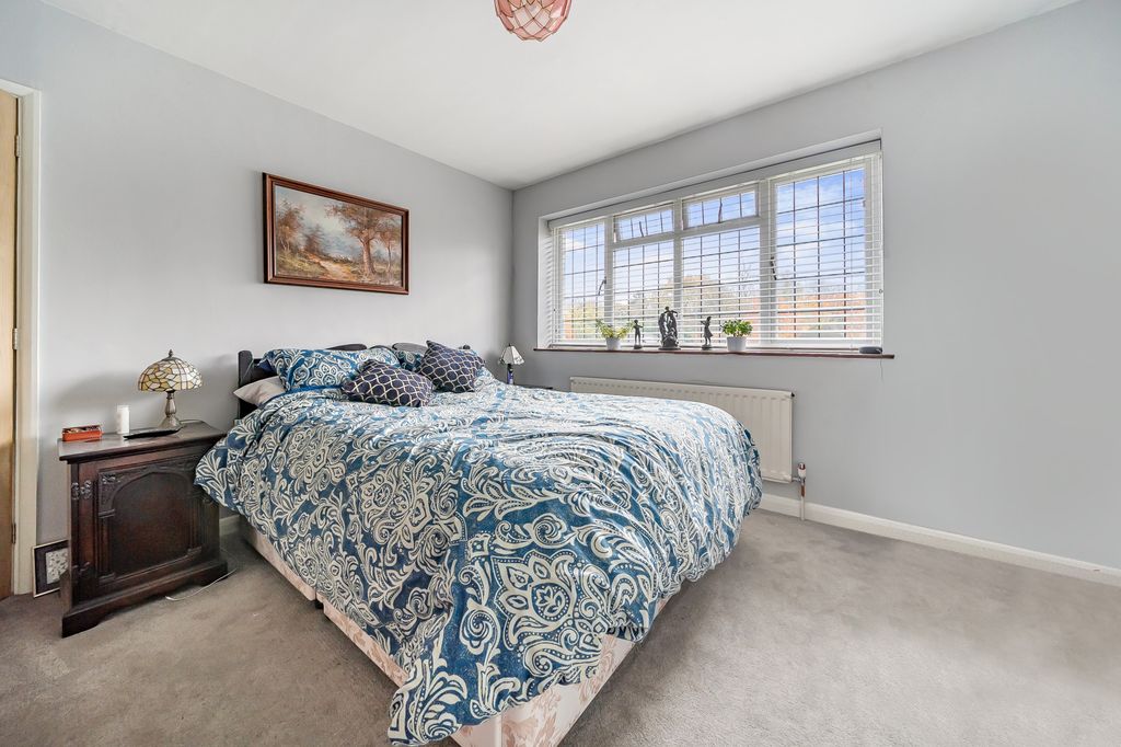Additional image 6 of 5 bed detached house for saleOld Rectory Gardens, Farnborough GU14