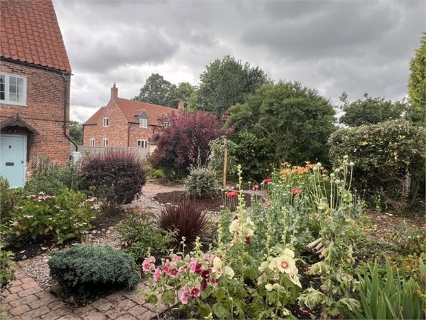 Property photo 2 of 11 Picture 2