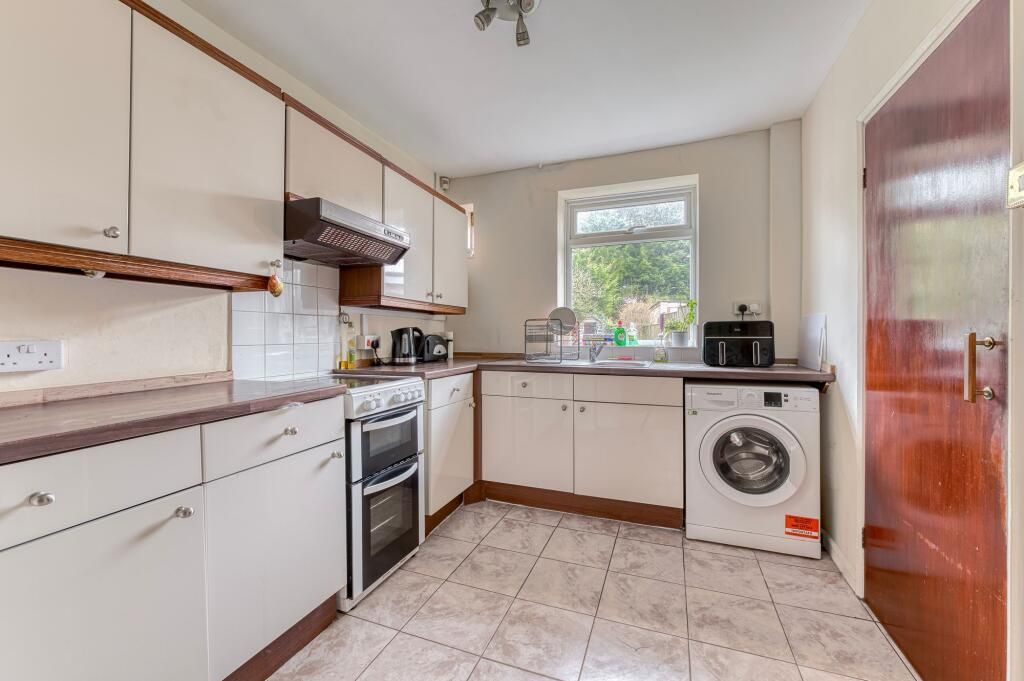 Property photo 2 of 14 Image