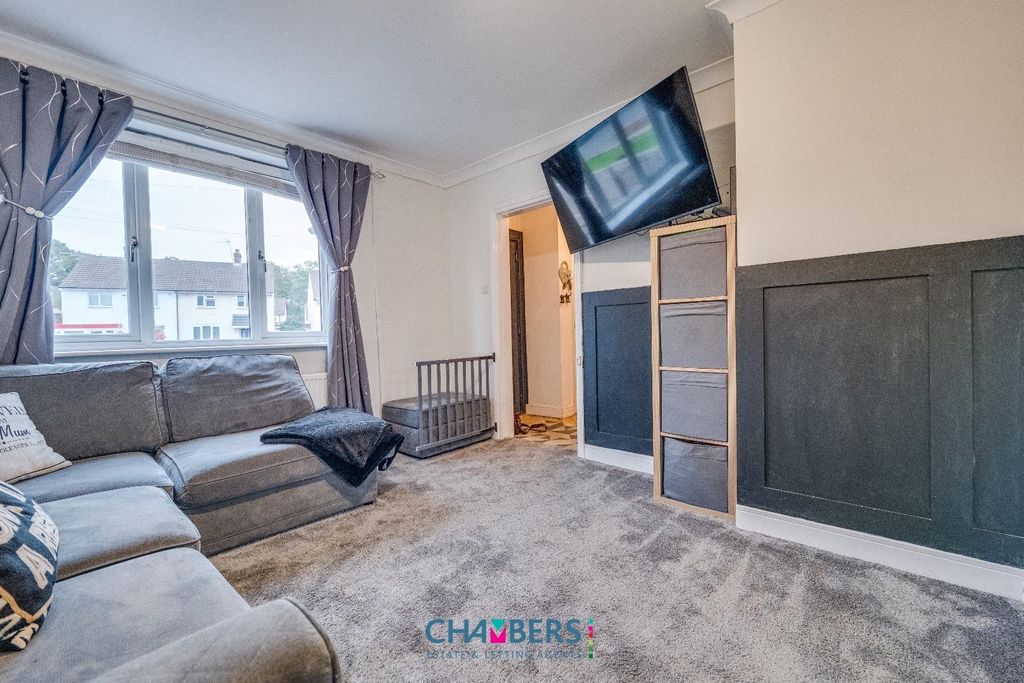 Property photo 2 of 29 Lounge