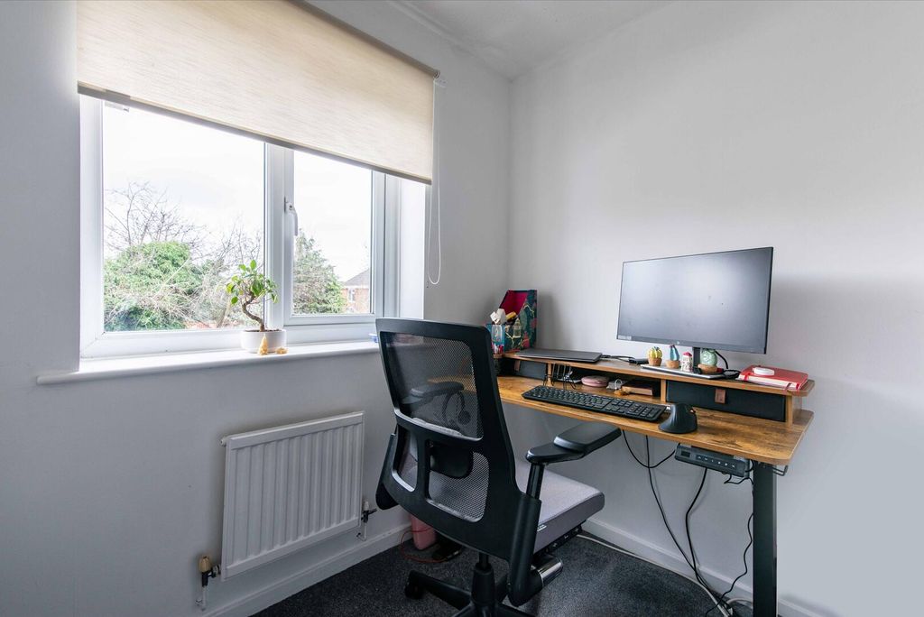 Additional image 14 of 3 bed semi-detached house for saleParkstone Close, West Bridgford NG2