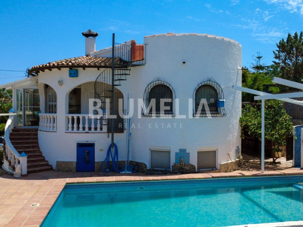 Property photo 1 of 21 Mediterranean House With Views Of The Montgó For Sale In Dénia