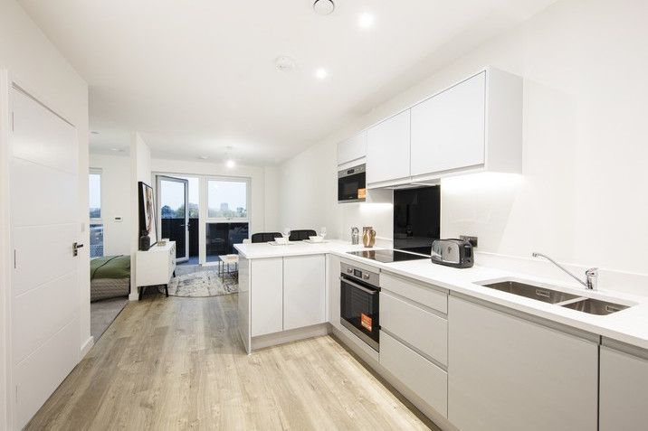 Property photo 2 of 10 Vb5286188 Www.Andrewhendry.Com52 716x515