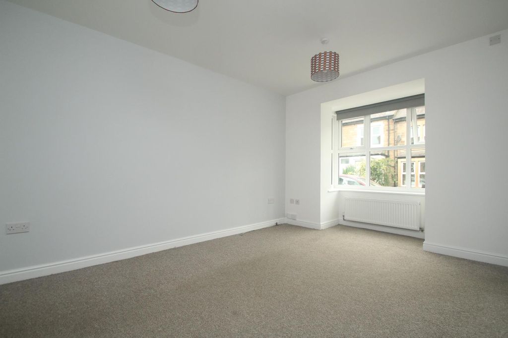 Property photo 2 of 14 0 General