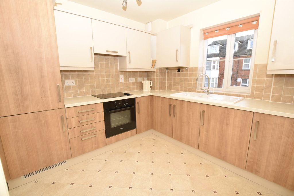 Property photo 2 of 12 Picture No. 05